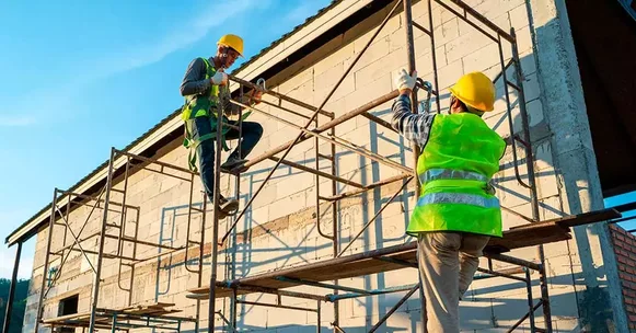 Por que optar pelo aluguel de andaimes na sua obra